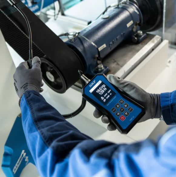 SKF TKBT 10 – Discover the precision belt tension meter!